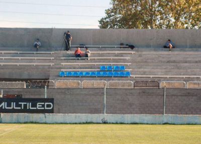 CADU LOGR� AL FIN, HABILITAR LA NUEVA TRIBUNA SOBRE JUSTA LIMA