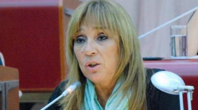 Ica Mart�nez dice que la gente valora el modelo participativo que propone Buzzi y que le gustar�a ser su vice