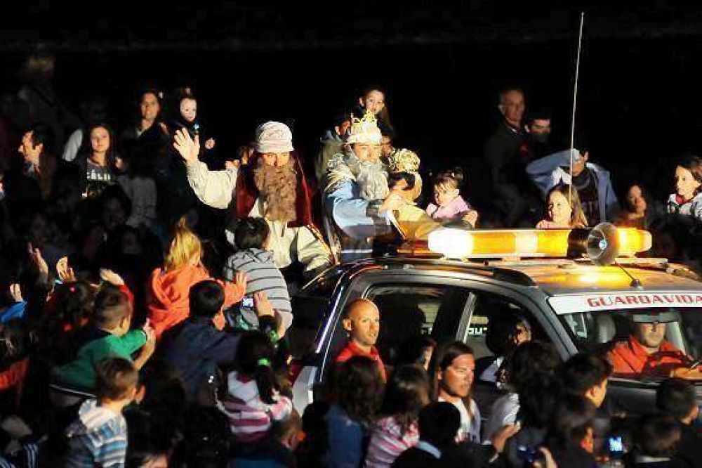 Monte Hermoso: los Reyes llegar�n el lunes a la noche desde el mar