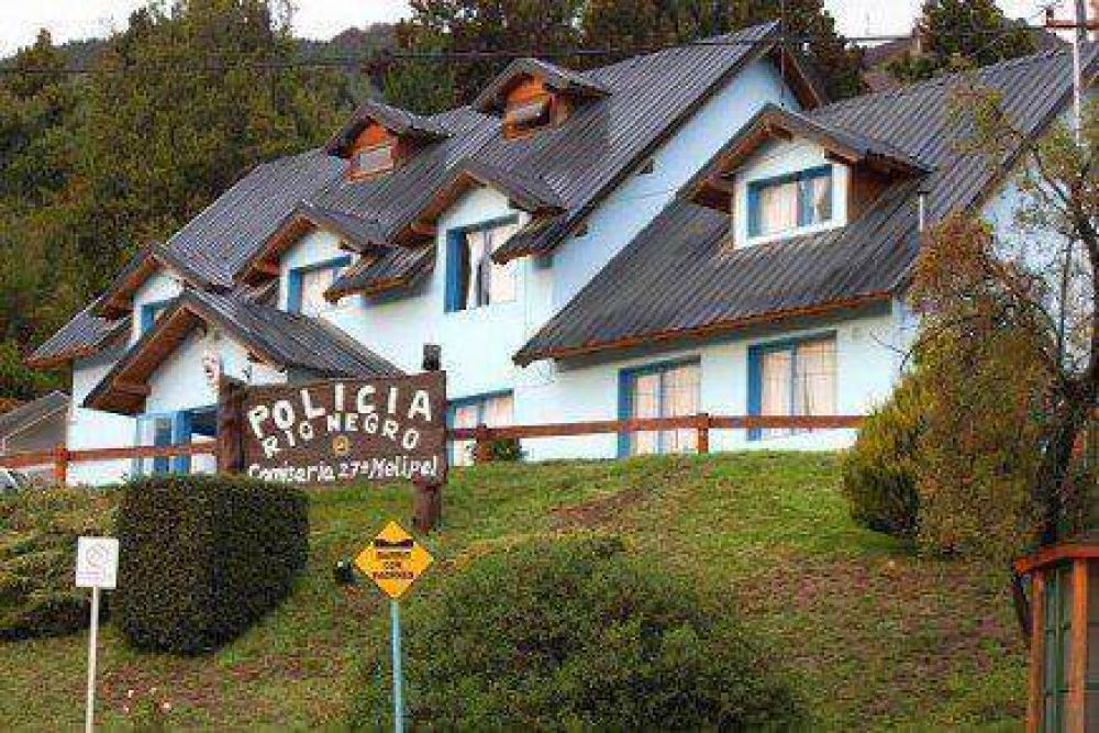 Llevaba a turistas que hab�an hecho dedo, y volc�