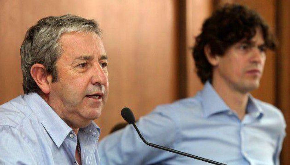 De la mano de Cobos, Lousteau contin�a recorriendo la Ciudad