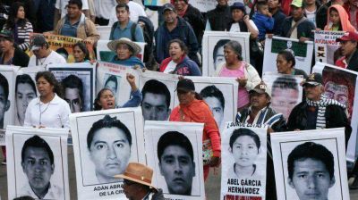Pe�a Nieto: 'El 2014 fue un a�o muy dif�cil, el crimen organizado golpe� nuevamente al pa�s'