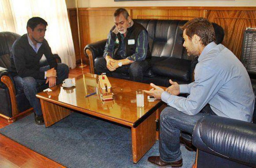 Acuerdo Program�tico: Sciurano se reuni� con Cesar Vargas