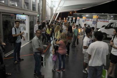 Cay� la venta de pasajes hacia centros tur�sticos en Santiago