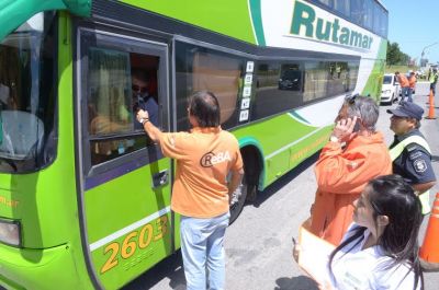 Control de venta de alcohol en parrillas de la ruta 63 a la Costa