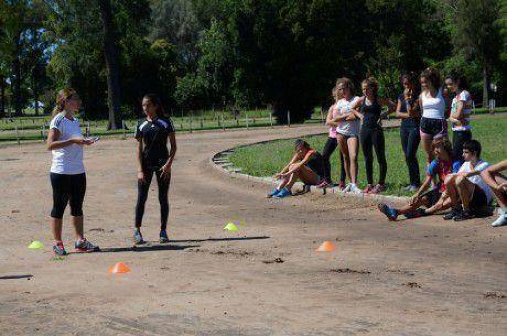 Realizan pruebas atl�ticas chicos de Lincoln seleccionados para el Enard