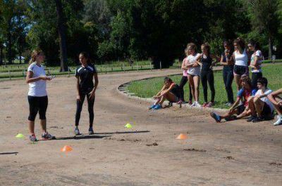 Realizan pruebas atl�ticas chicos de Lincoln seleccionados para el Enard