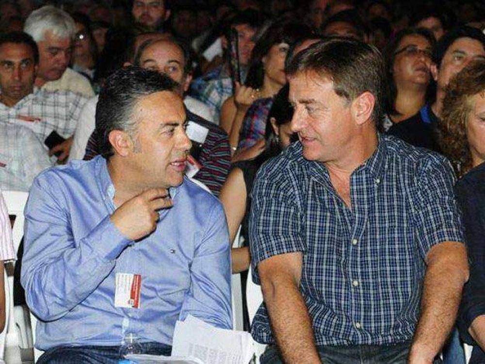 Su�rez y Cornejo celebraron el cierre de listas en Capital y agradecieron al PRO su respaldo