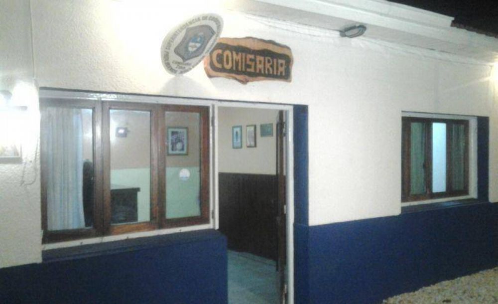 Entran por la ventana y asaltan a una familia cuando dorm�a