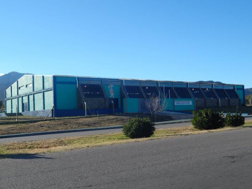 Se festej� el primer a�o del Polideportivo Municipal de La Punta