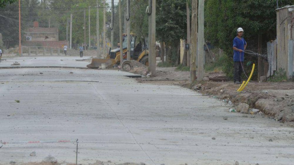 Pavimento: la Comuna intervino 100 cuadras menos de las 400 previstas para el 2014
