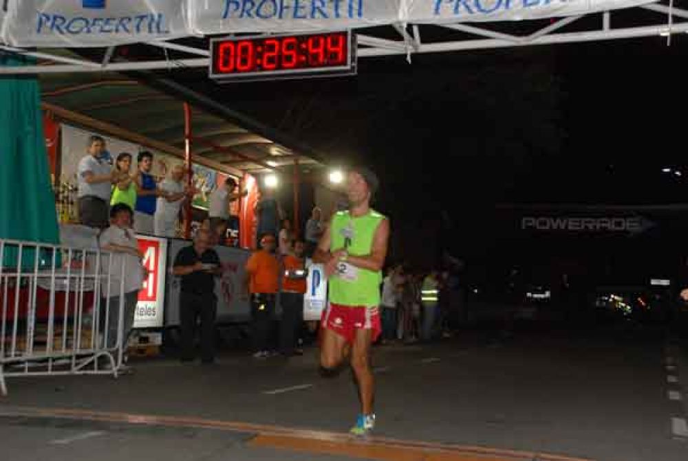 Ganador repetido: Ulises Sanguinetti se adjudic� la tradicional Carrera de Reyes