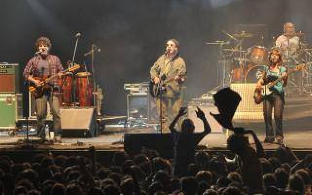 Guamin�: Soledad, Las Pelotas y Cielo Razzo en Cochic�