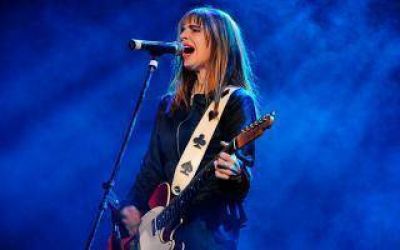 Fabiana Cantilo en la Fiesta de Reyes Magos de Gonz�les Ch�ves