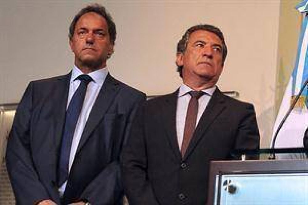 Urribarri, muy duro con Daniel Scioli: Representa un riesgo de volver atr�s