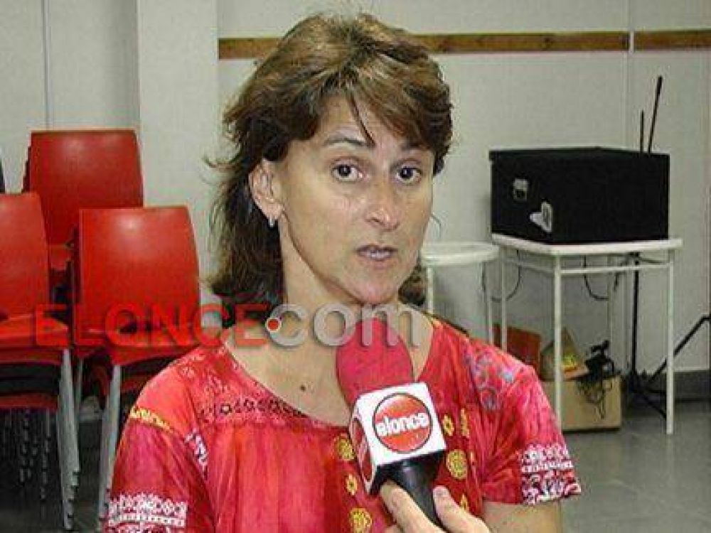 �El cronograma muestra una realidad que no es la que est� vendiendo Urribarri en el pa�s�, dijeron desde AGMER