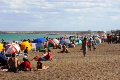 Turismo: con picos de 1.200 autos por hora, las rutas de Chubut tuvieron gran movimiento el fin de semana largo