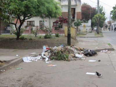 Municipales de paro hasta cobrar el sueldo