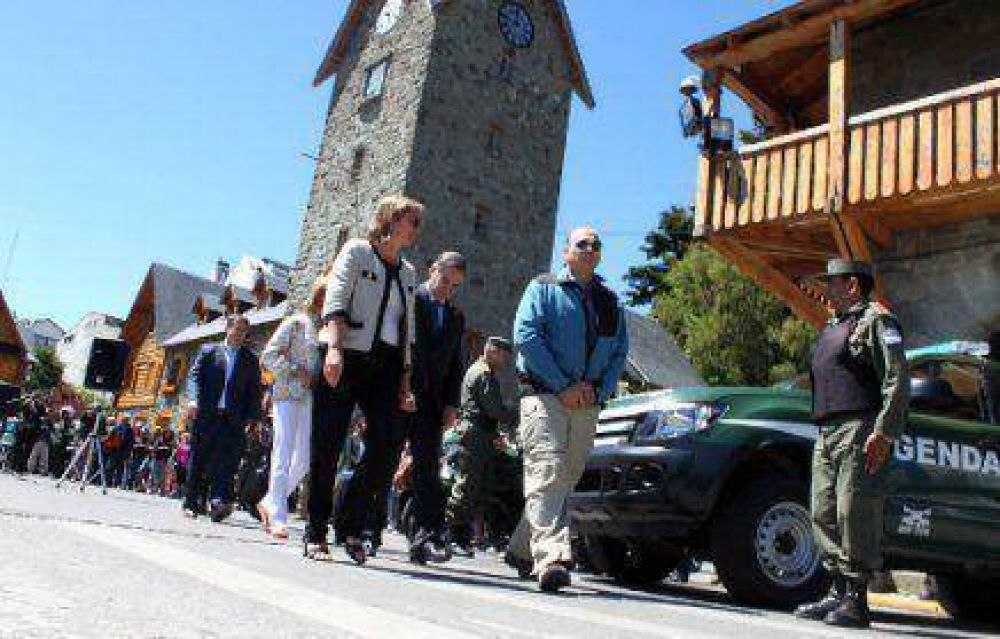 Se retiran de Bariloche las fuerzas federales