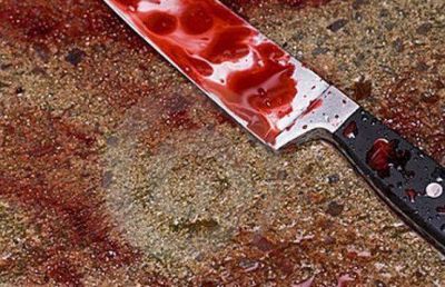 Se encuentra grave tras ser apu�alado por su mujer