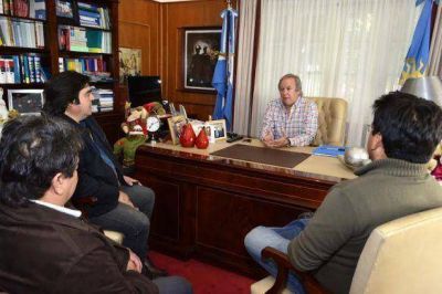 �Nos hemos encontrado con un Gobernador muy consciente de lo que es la realidad en Santa Cruz�