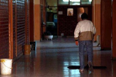 Los No Docentes piden que se reglamente su carrera