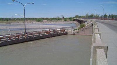 Hallan cuerpo del joven que cay� al agua en Luj�n