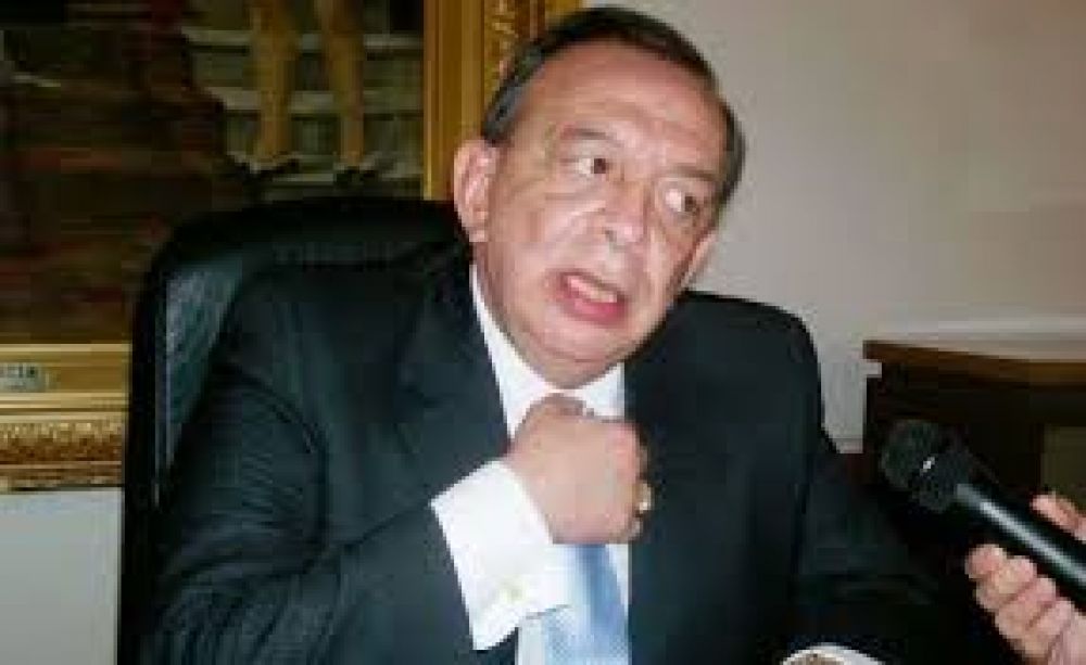 Z�ccaro fue dado de alta tras ser sometido a una operaci�n