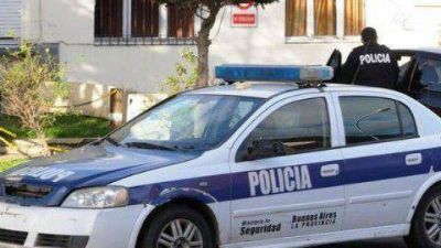 Detienen a cinco delincuentes por robo 