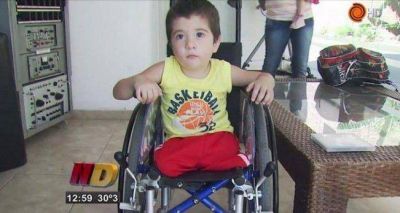 Final feliz para el chico al que le robaron las pr�tesis