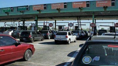 Fuerte aumento en los peajes de las autopistas porte�as
