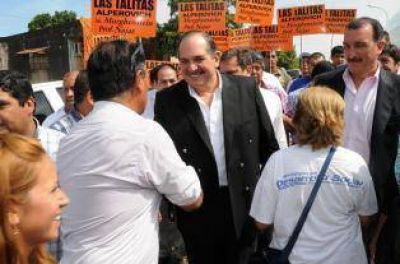 Con tres obras quiere despedirse Alperovich