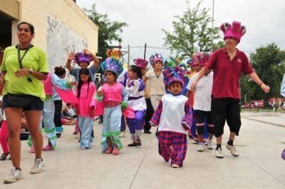 Los interesados en participar en la Murga Fantas�a Integrada todav�a pueden anotarse 