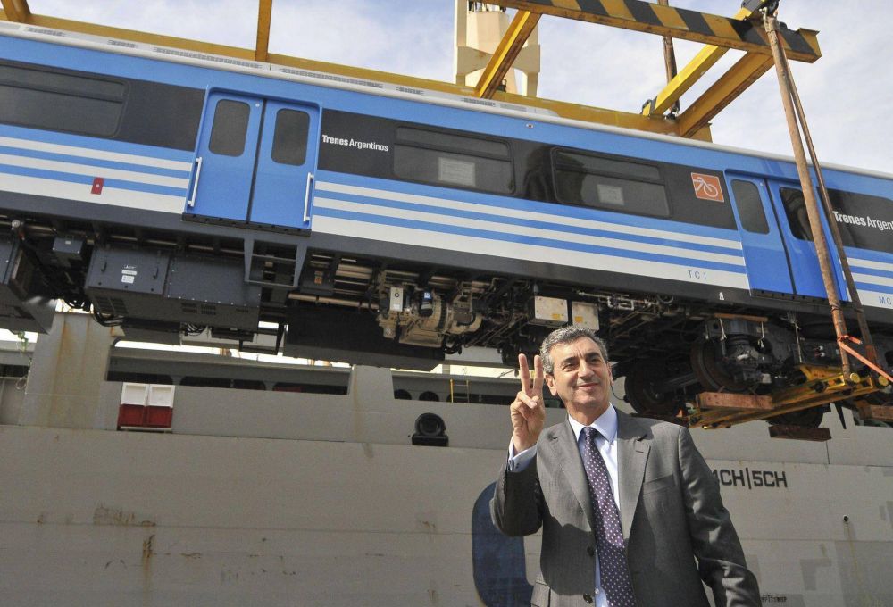 Randazzo: �Scioli es parte de los candidatos del establishment�