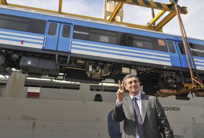 Randazzo: �Scioli es parte de los candidatos del establishment�