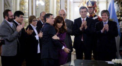 Exclusivo: Cristina manda a Icazuriaga a la embajada en Venezuela