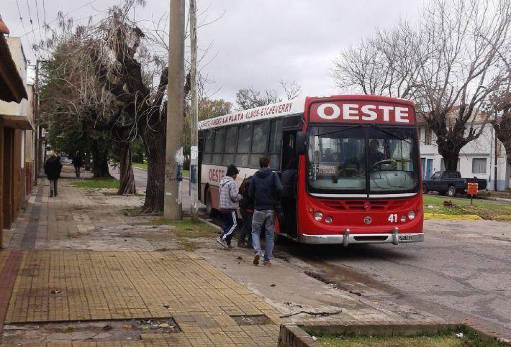 Piden garantizar la frecuencia de colectivos durante el verano
