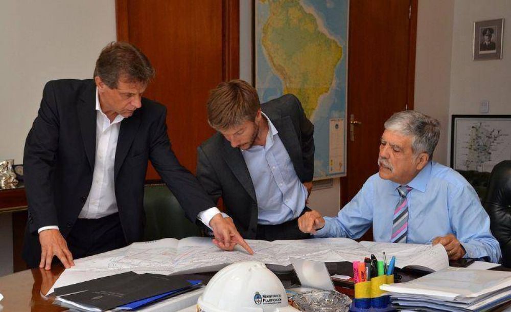 Pulti se muestra con De Vido y reaviva la interna del FpV