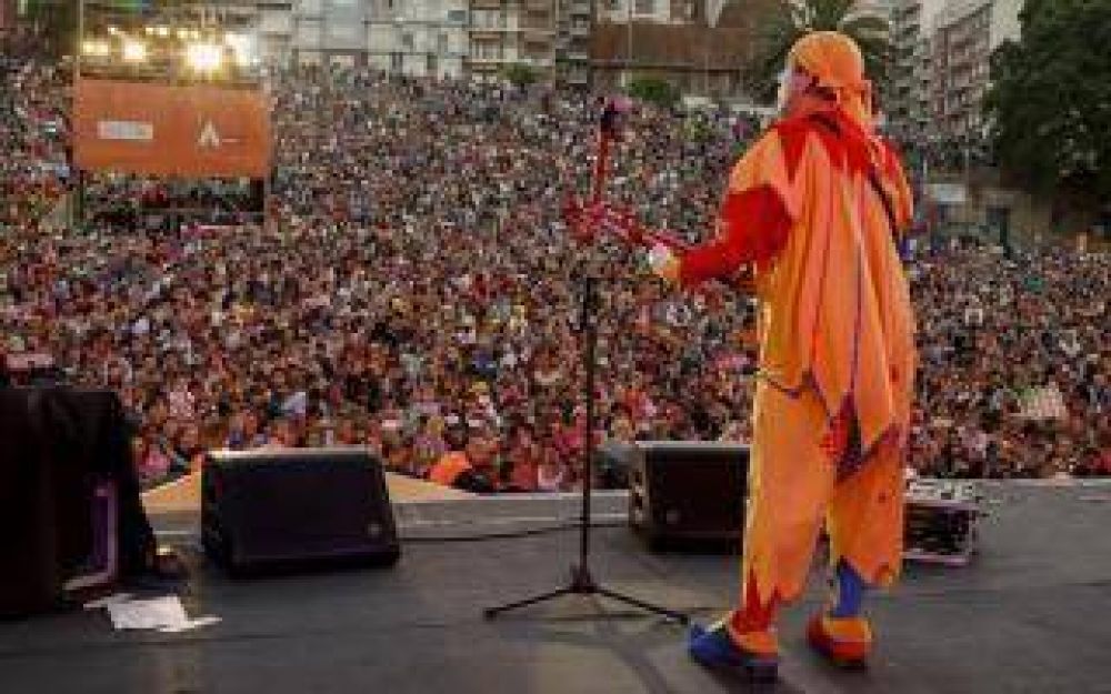 Mar del Plata: Pin Fijo hizo bailar a 15 mil personas en DiverMar