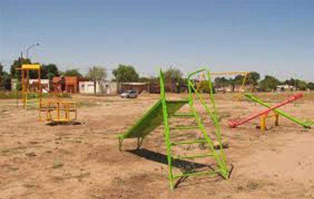 Se limpi� el terrapl�n y se cobrar�n fuertes multas a quienes arrojen basura en ese lugar