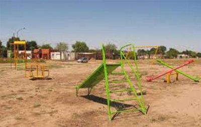 Se limpi� el terrapl�n y se cobrar�n fuertes multas a quienes arrojen basura en ese lugar