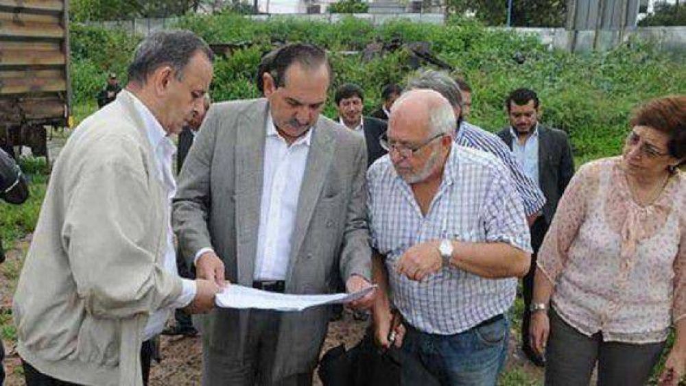 Alperovich quiere dejar su gobierno inaugurando obras