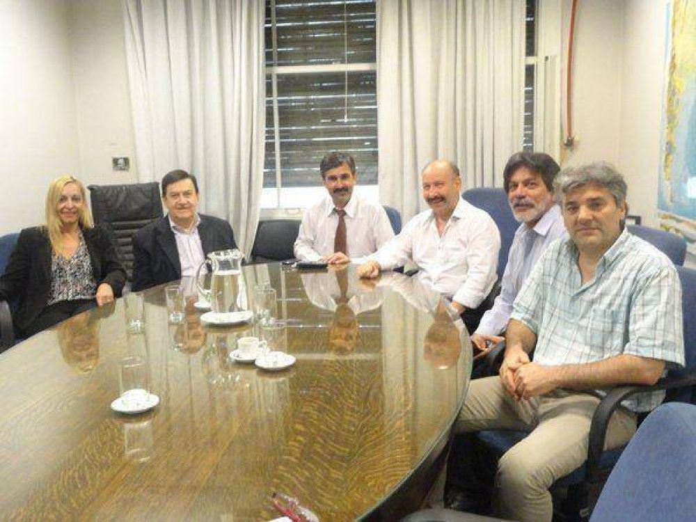 Inza se reuni� con Mayoral para analizar avances en el convenio firmado con Miner�a de Naci�n
