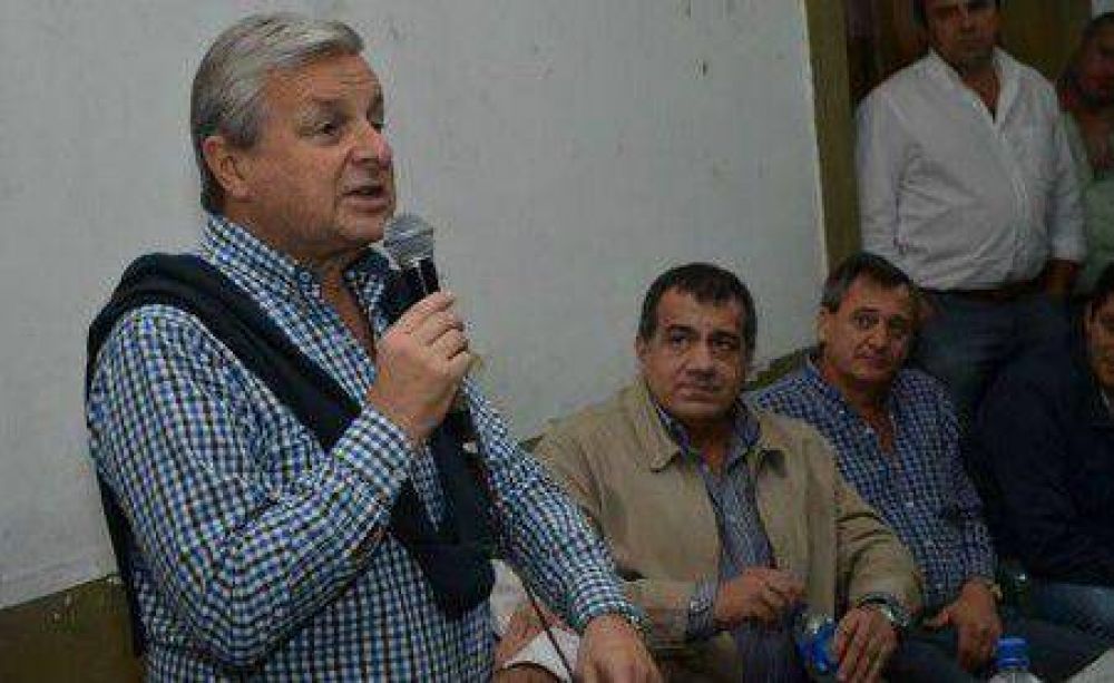 Pensando en una candidatura, Lauritto reclam� internas �para saber qui�n es qui�n�