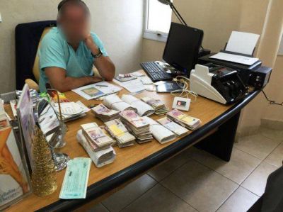 Secuestran m�s de $1.500.000 a famoso cirujano por evasi�n