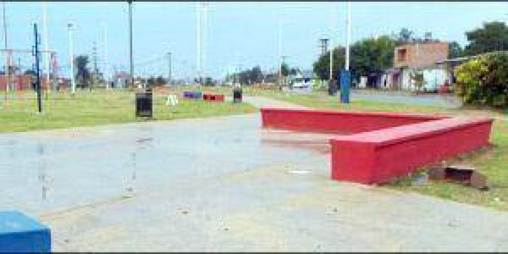 Se inauguran importantes obras de iluminaci�n y recreaci�n sobre Av. Constituci�n
