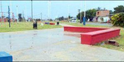 Se inauguran importantes obras de iluminaci�n y recreaci�n sobre Av. Constituci�n