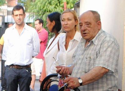 Arroyo le pidi� a marplatenses que se movilicen, rodeen Tribunales y exijan medidas contra menores delincuentes