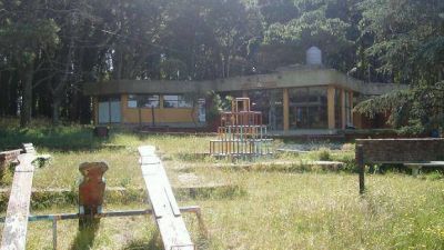 Aseguran que la Laguna de los Padres est� �en un estado de abandono total�