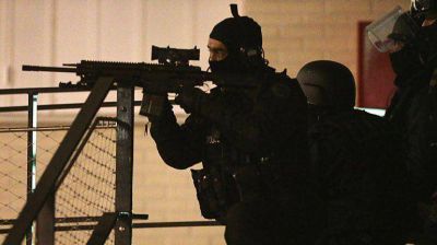 Cacer�a de los terroristas de Par�s: tiroteo y toma de rehenes en el norte de Francia
